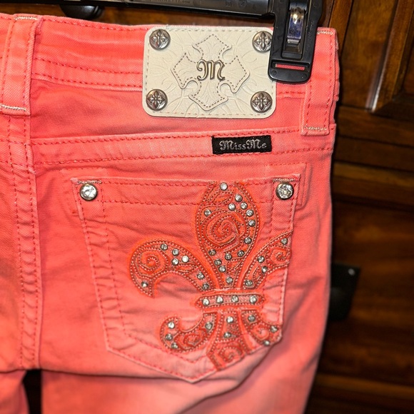 Miss Me capris - Picture 1 of 4